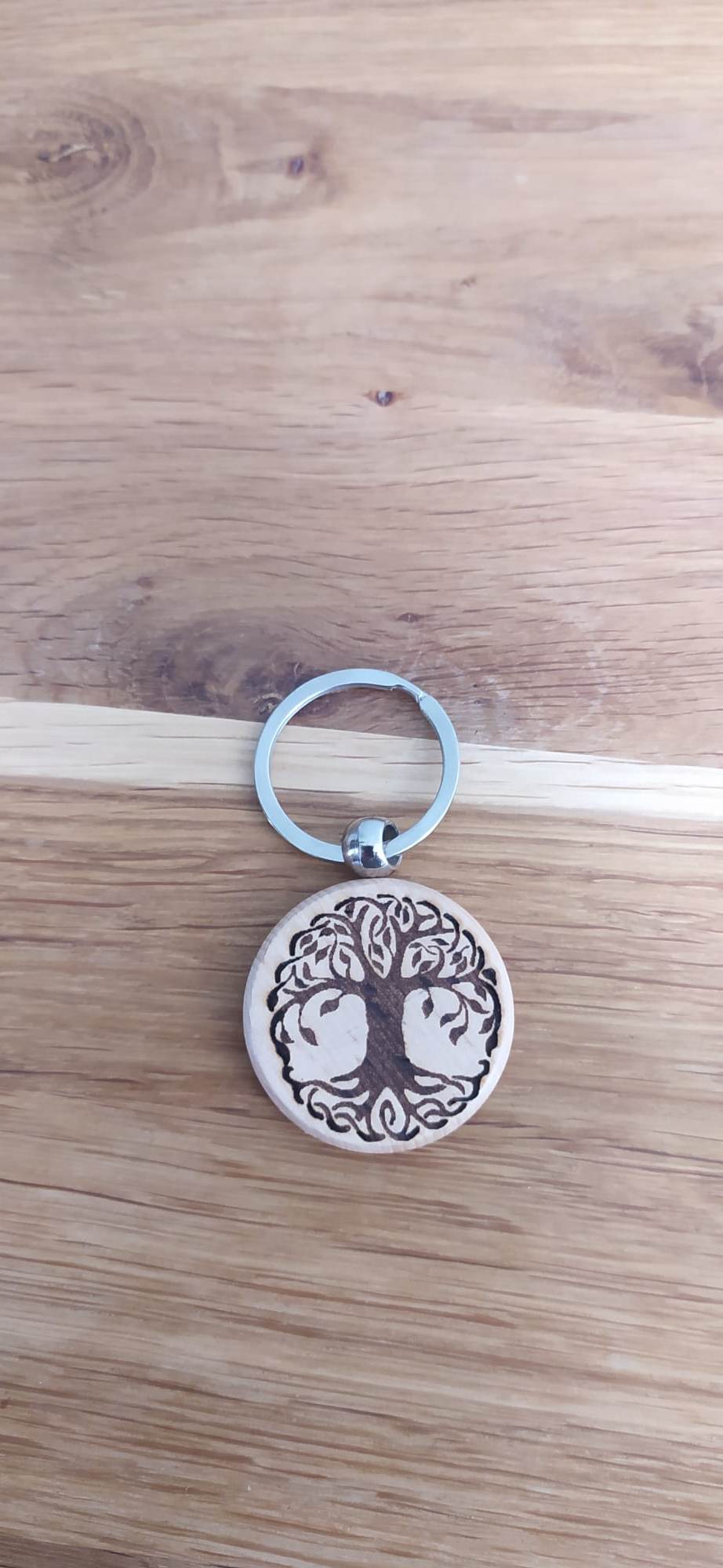 B/porte clés médieval 1 face bouclier chevalier 1 face arbre de vie
