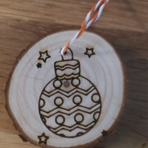 B/Rondin en bois 1 face boule 1 face père noël