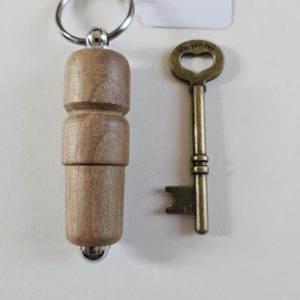 B/ porte clés tourné en bois chêne