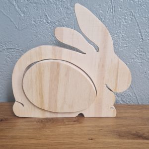 B/Lapin et son œuf de Pâques
