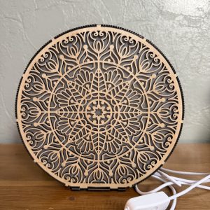 2B/lampe mandala diamètre 18 avec bouton interrupteur découpée laser