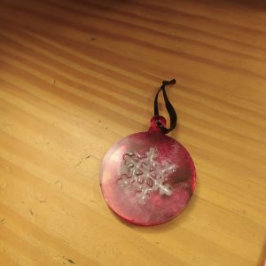 R/suspension boule bordeaux insert flocon