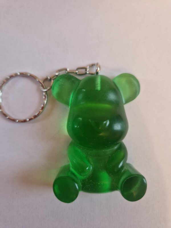 R/porte clés gros ourson assis cristal vert