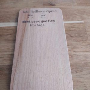 B/planche en bois en hêtre gravée laser (les meilleurs apéros sont ceux que l'on partage) verticale