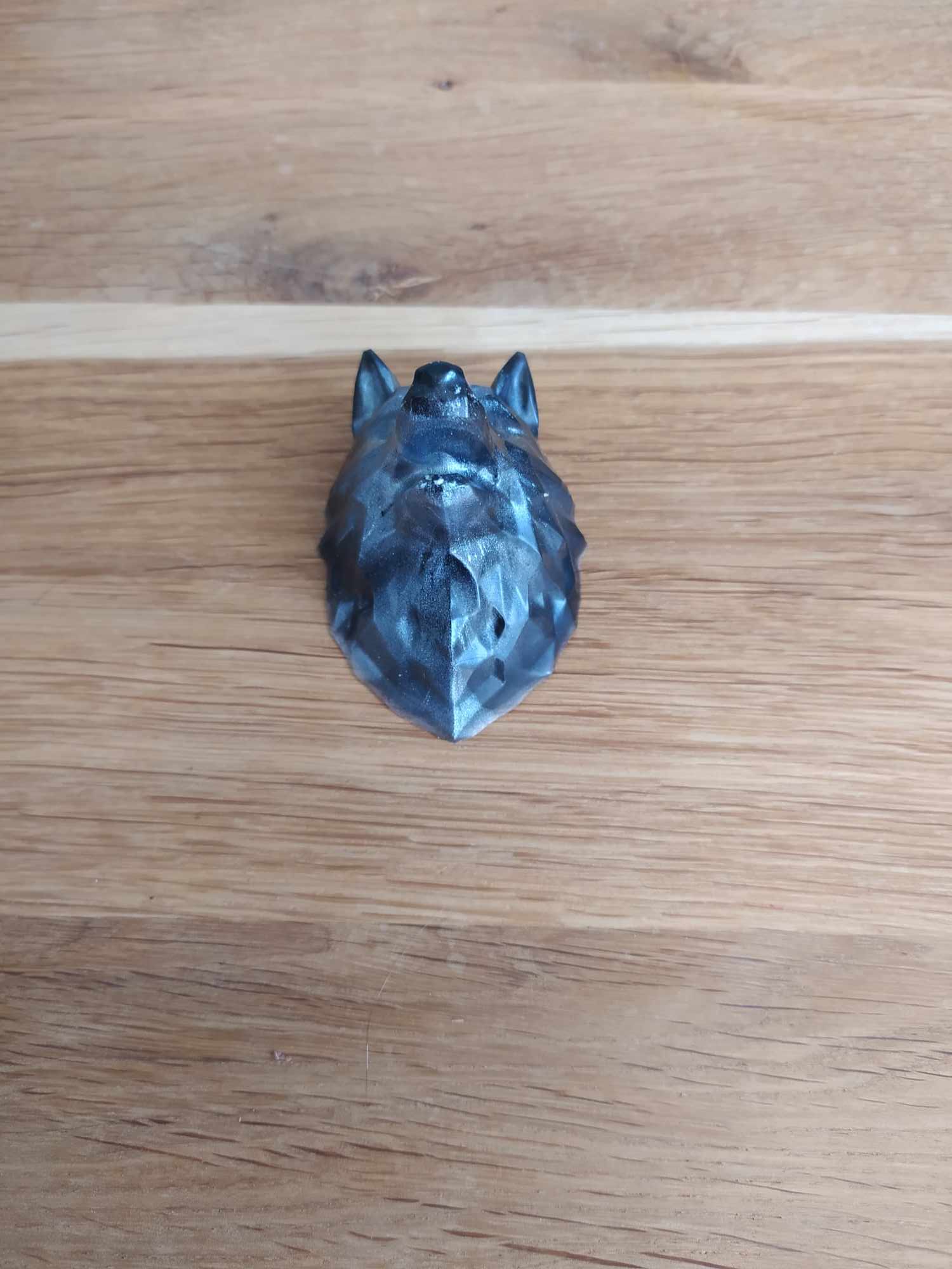 R/tête de loup noir aimant