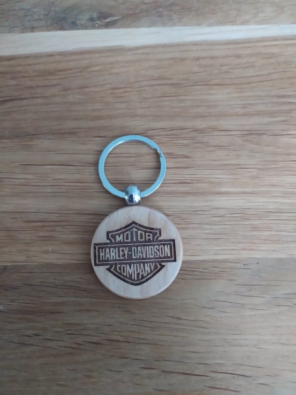 B/porte clés en bois 1 face Harley Company 1 face arbre de vie
