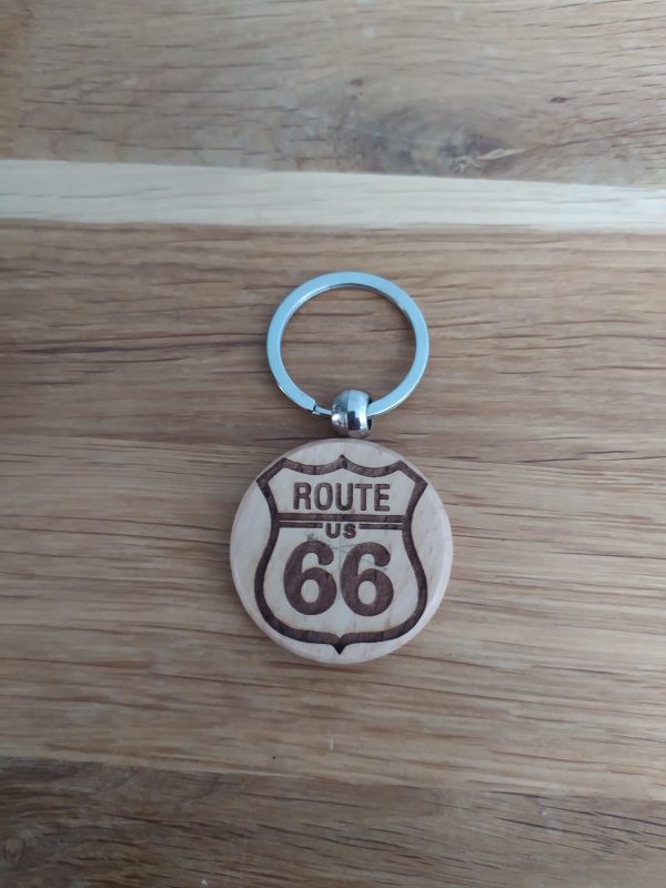 B/porte clés en bois 1 face route 66 1 face arbre de vie