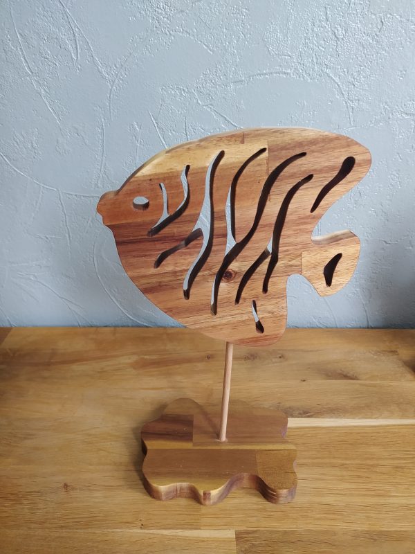 B/statue poisson sur socle en acacia