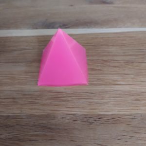 R/pyramide rose phosphorescent