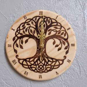 b/horloge arbre de vie gravée laser aiguilles dorées diamètre 20