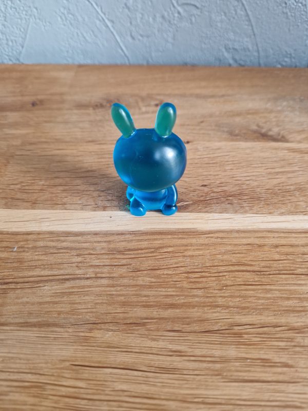 R/mini figurine lapin cristal bleu clair