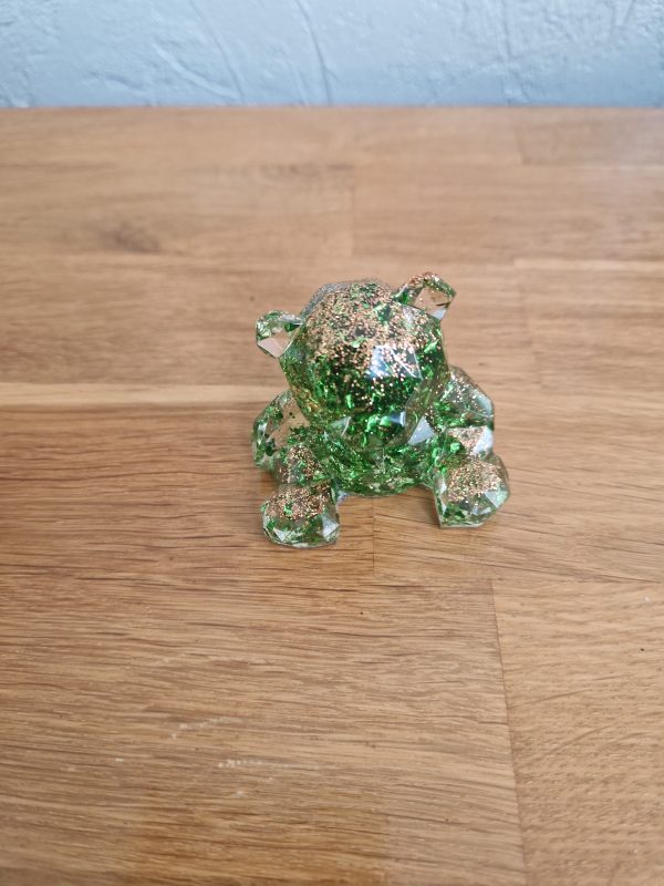 R/Figurine ourson assis vert feuilles cuivrées