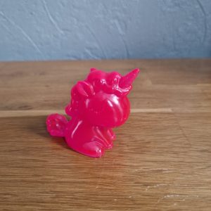 R/mini figurine licorne rose fuschia