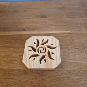 B/dessous de verre forme soleil bois