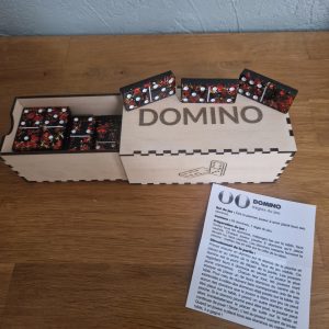 R/domino feuilles rouges feuilles or avec boîte