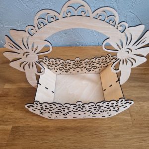 B/panier 2 noeuds orné de petites fleurs découpé laser