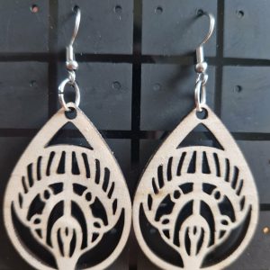B/boucles d'oreilles découpées laser n° 20