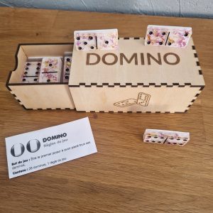 R/domino feuilles roses feuilles or et sa boîte