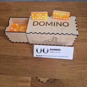 R/domino jaune et orange et sa boîte