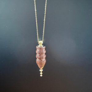 B/collier pendule tourné en bois coeur dehors (tube strié)