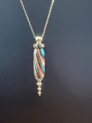 COLLIER PENDULE MULTICOLORE 30 € (1)