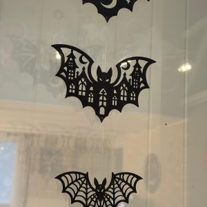 112B/chauve souris en guirlande découpée laser